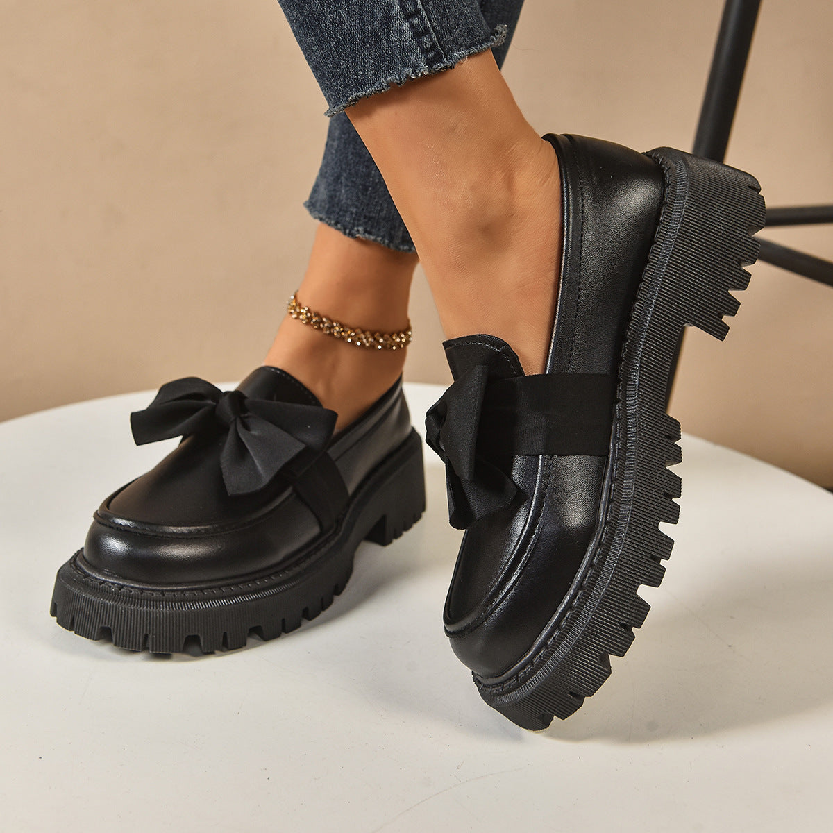 Fuli | Elegant Solid Color Bowknot Slip-On Loafers