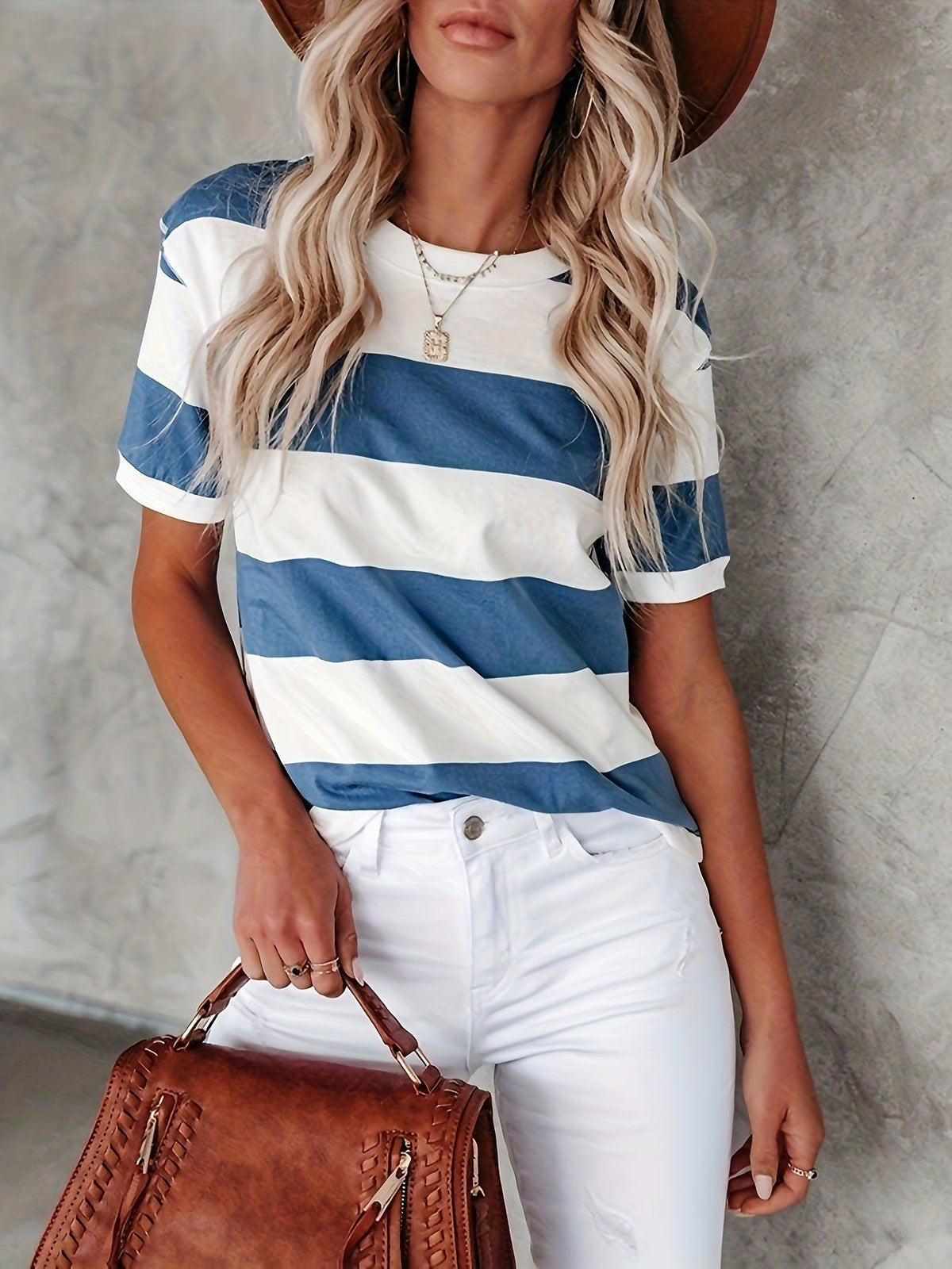Pauline | Easygoing Classic Stripe Tee