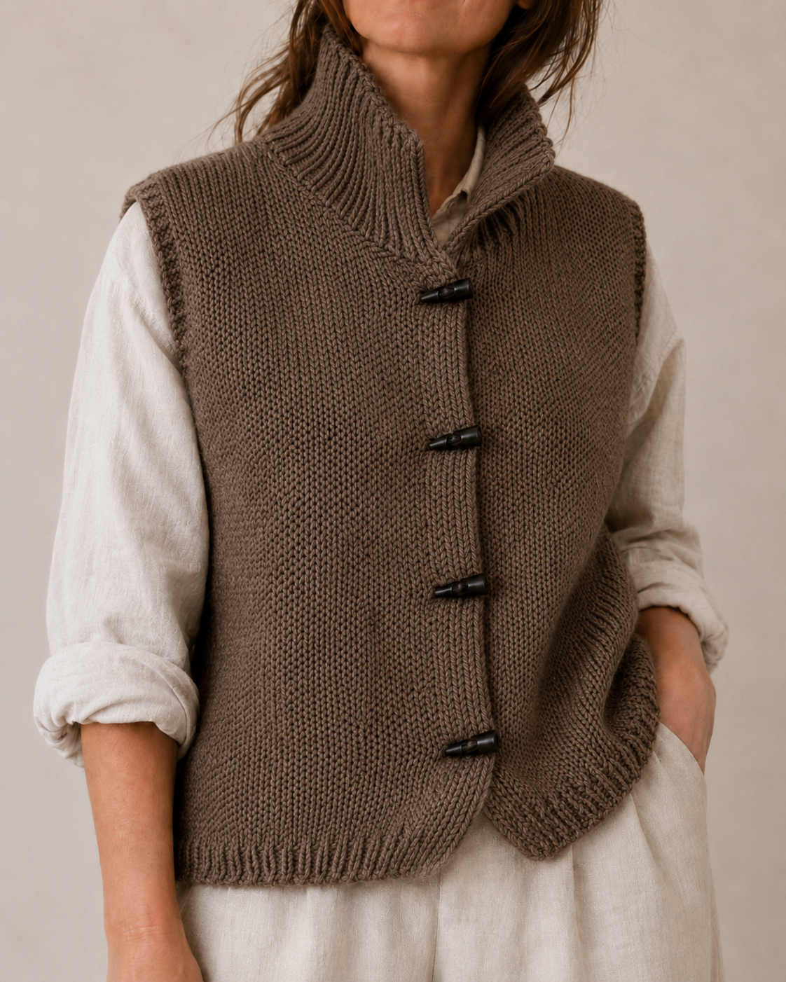 Ivy | Classic Sleeveless Cardigan