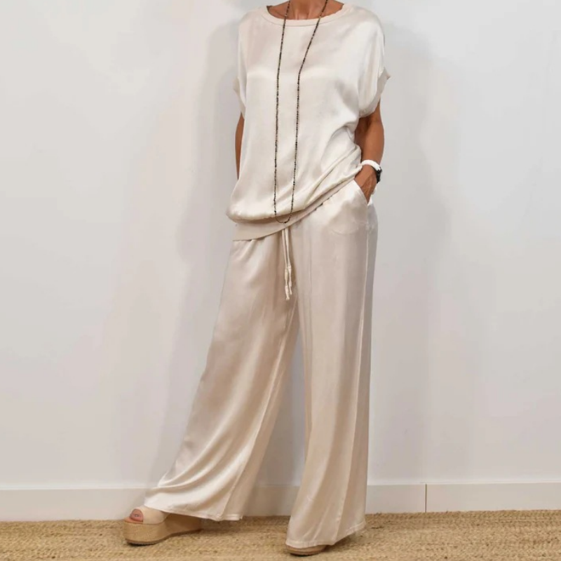 Rita Elegant Two-Piece Set | Flowing Blouse and Wide-Leg Pants