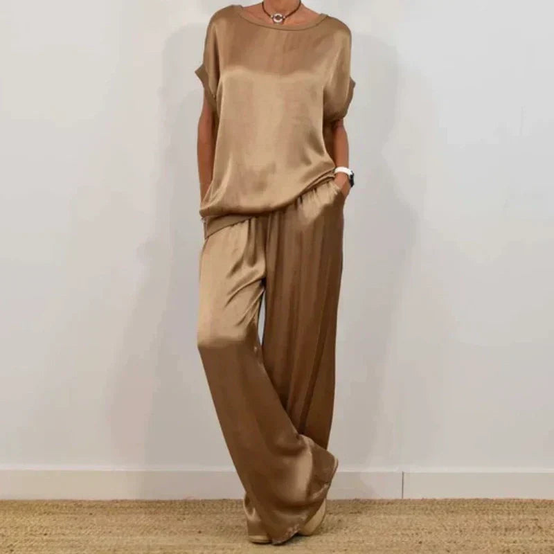 Rita Elegant Two-Piece Set | Flowing Blouse and Wide-Leg Pants